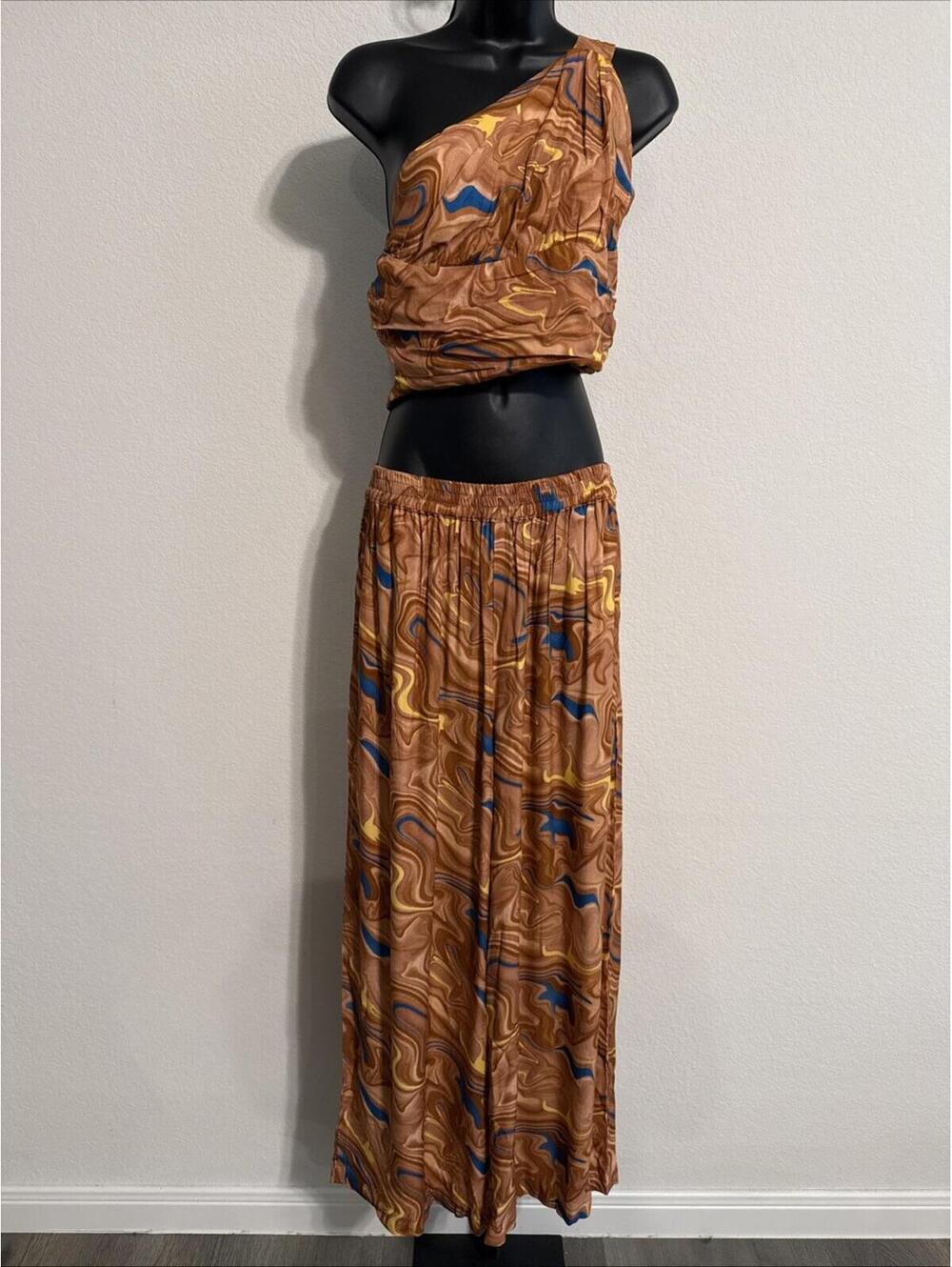 Earthbound Trading Company 70’s Style Boho one Shoulder Set - MED